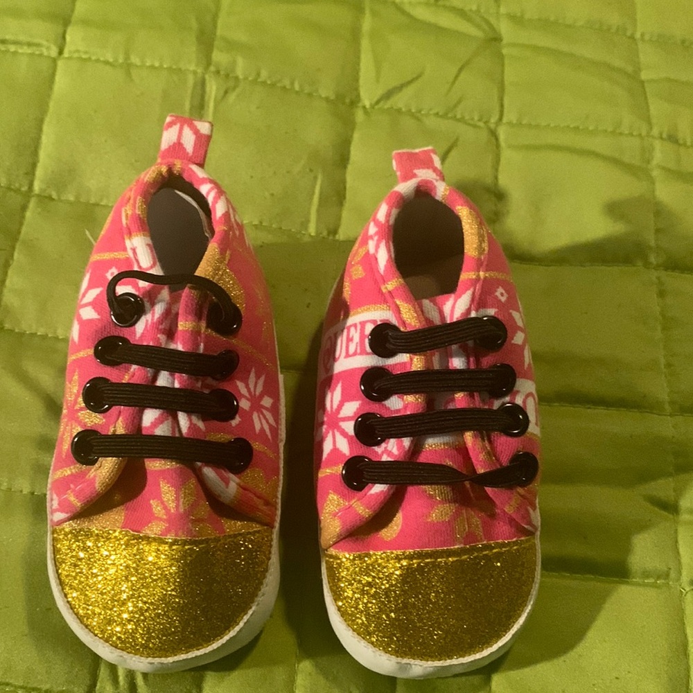 Brand new never worn before bay sneakers